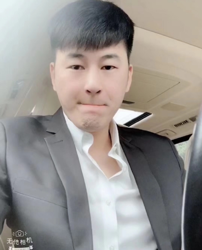 来弟的第一张照片--广州男同性恋服务网