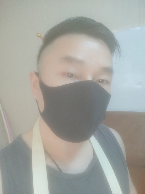 Poluk秦的第二张照片--广州男同性恋服务网
