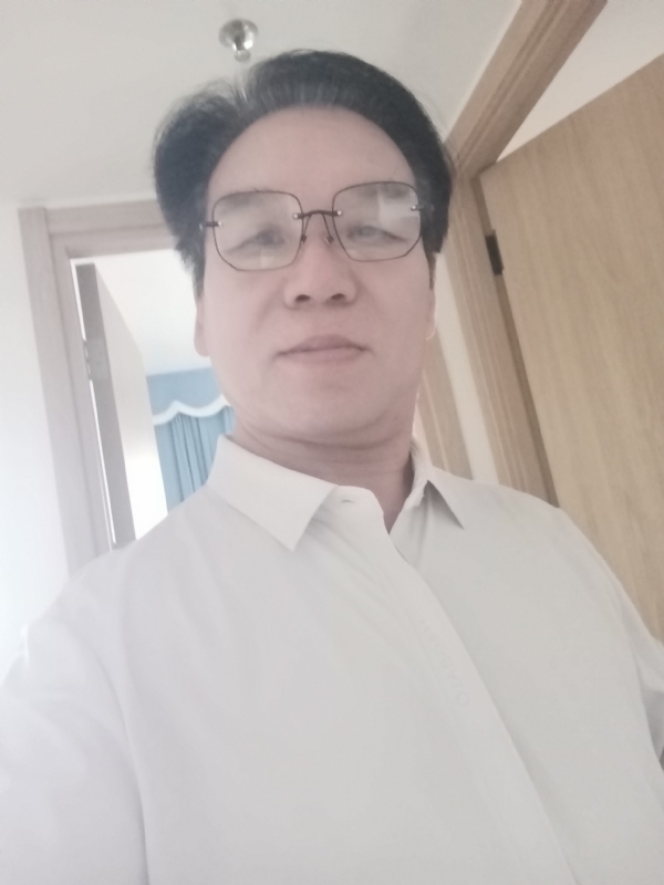 李敎授的第二张照片--广州男同性恋服务网